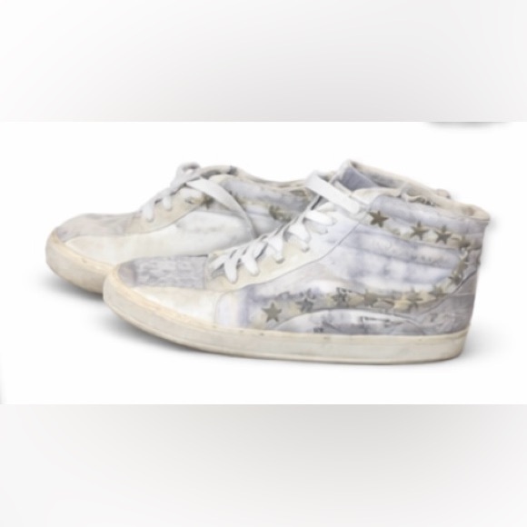 Vintage Havana Shoes - Vintage Havana Stylish White High-Top Sneakers with Star Accents